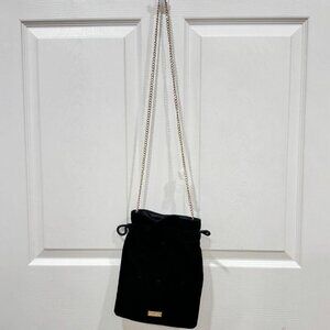 Good Girl Carolina Herrera Womens Black Velvet Drawstring‎ Purse with Gold Chain